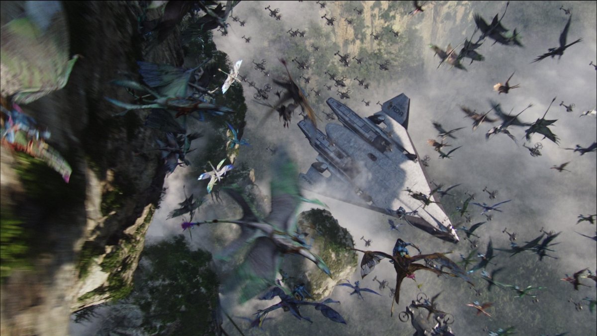 A space shuttle is attacked by flying Na'vi in Avatar