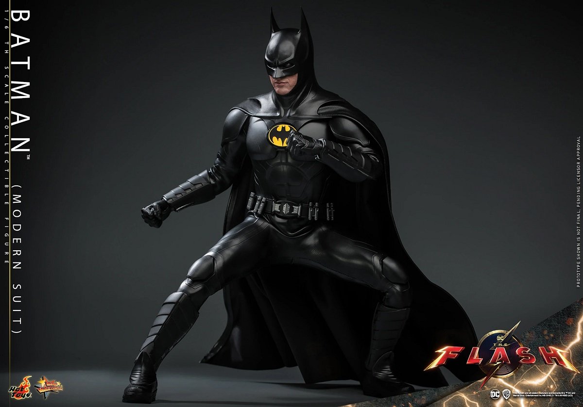 Hot Toys Michael Keaton Batman from The Flash in an action pose.