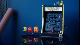 LEGO Celebrates PAC-MAN’s Anniversary with ’80s Style Arcade Set