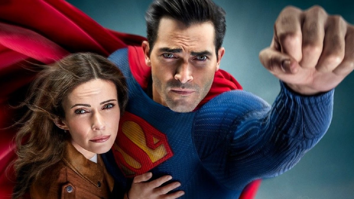 Tyler Hoechlin and Elizabeth Tulloch as the titular stars of the CW's Superman and Lois.