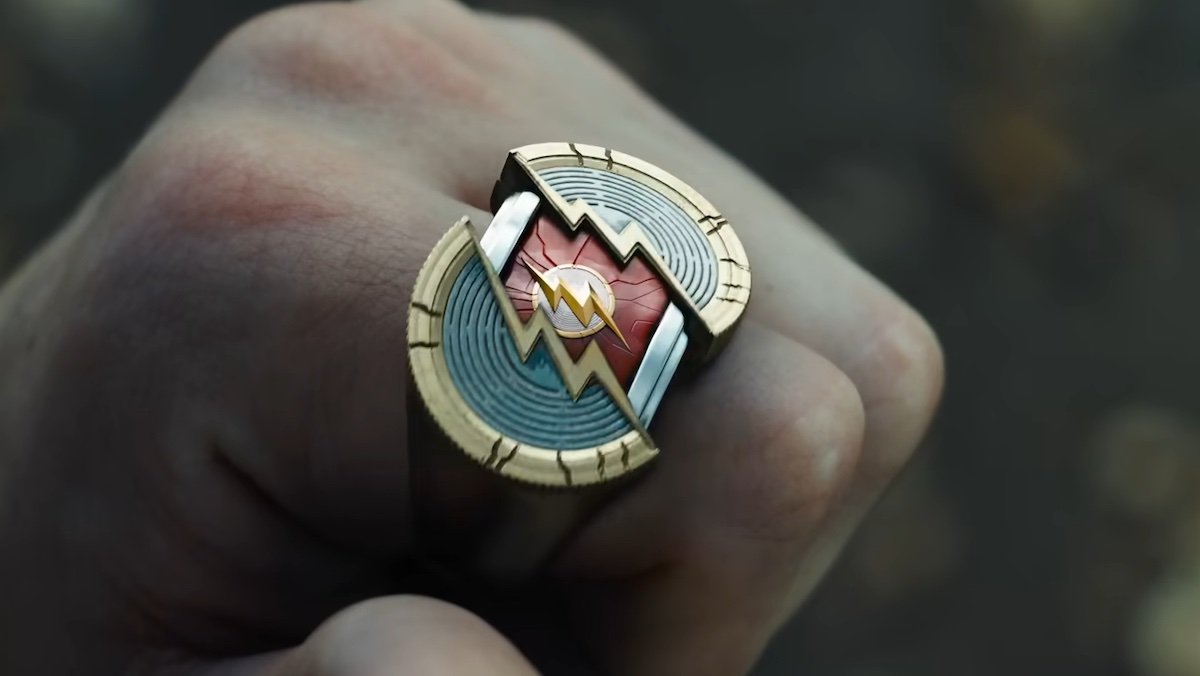 The Flash's ring slides open to show a red signet underneath