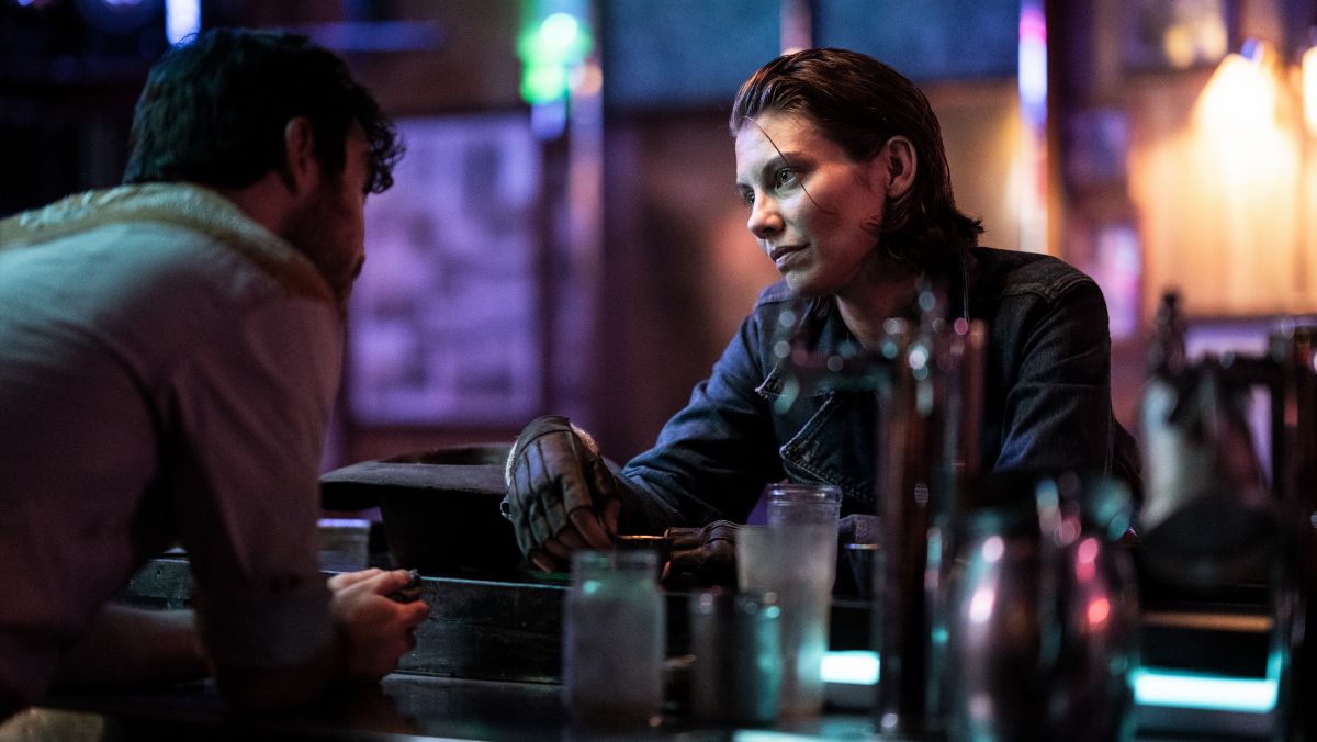 maggie talks to a bartender in the walking dead dead city spinoff promo photo